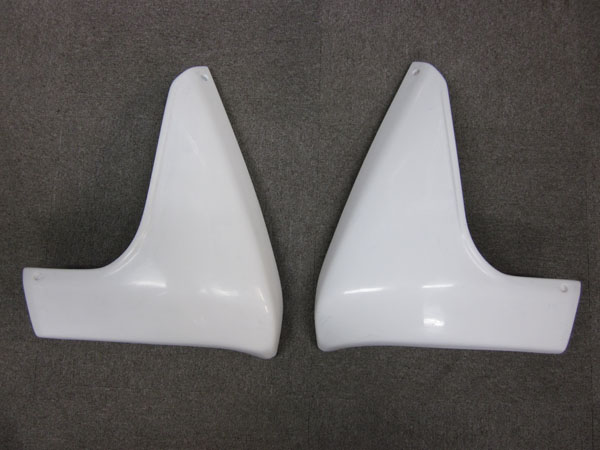 MF08用　ウィンカーレスサイドカウル