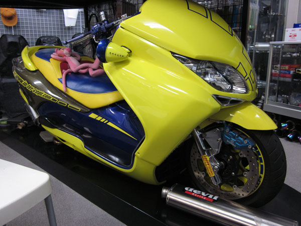 MF08用　ウィンカーレスサイドカウル